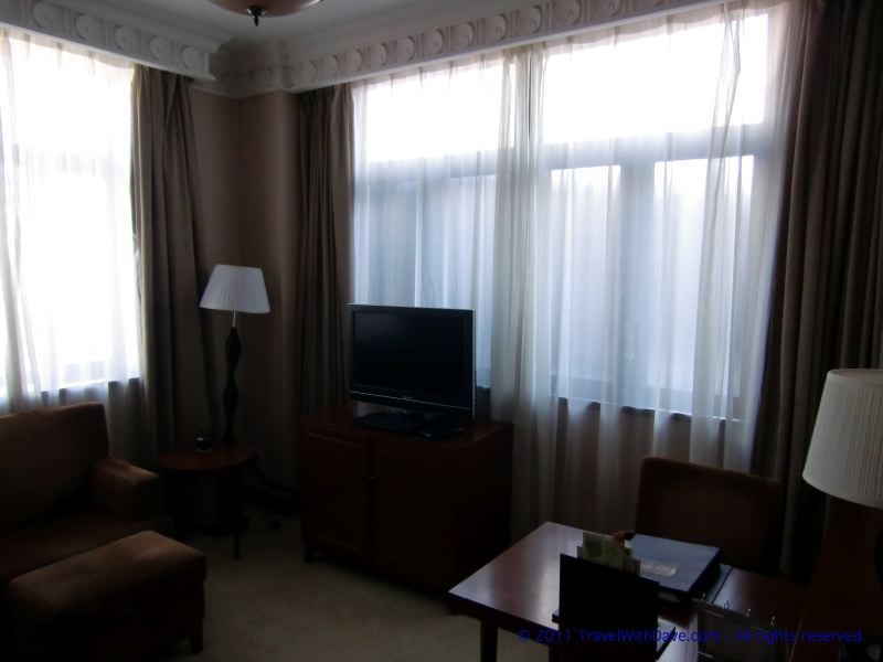 Broadway Mansions Hotel - 1